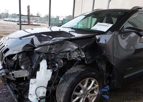 2014 Jeep Cherokee Latitude z USA, uszkodzony, nr VIN 1C4PJMCBXEW152405